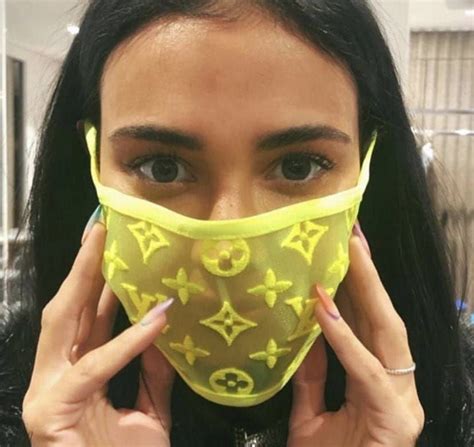 louis vuitton corona maske preis|Louis Vuitton is releasing a S$1,000 face shield for COVID.